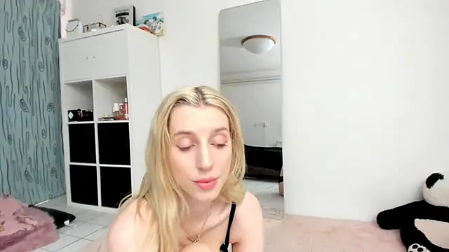 KenzieDawton online show from 07.02.26