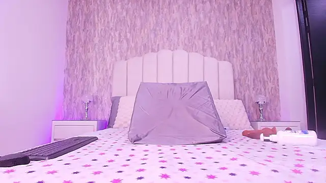 raven lilith  online show from 02.27.26