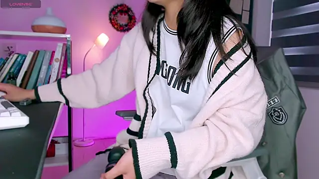 Shyn   online show from 12.26.24