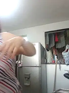 karlythothxh online show from 03.04.25