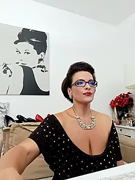 RebeccaNoble online show from 09.24.25