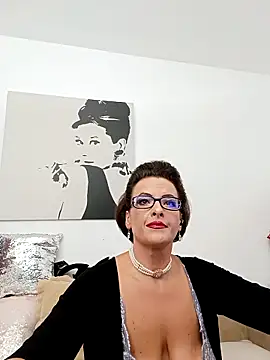 RebeccaNoble online show from 09.26.25