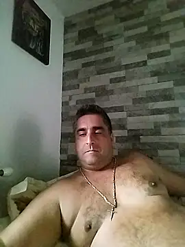 ADRIAN ADI40 online show from 10.14.25