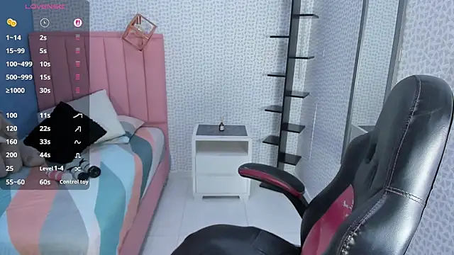 BIANCAROY1 online show from 11.06.25