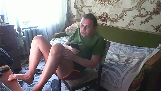 Snapshot of viktorru77 chatting on 01.25.25 viktorru77 online show from 01.25.25