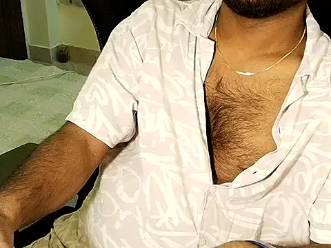 Snapshot of SHENOY3 chatting on 09.25.25 SHENOY3 online show from 09.25.25