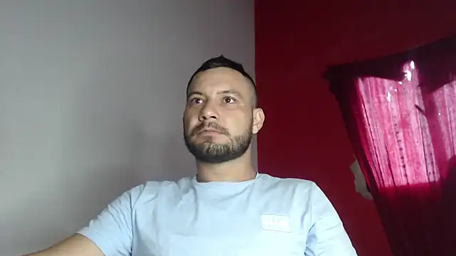 Snapshot of body_x29 chatting on 03.09.25 body x29 online show from 03.09.25