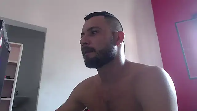 Snapshot of body_x29 chatting on 03.10.25 body x29 online show from 03.10.25