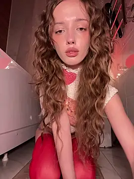 Snapshot of Weeissy chatting on 11.09.25 Weeissy online show from 11.09.25