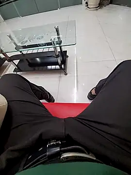 chaunguyen1993 online show from 12.16.25