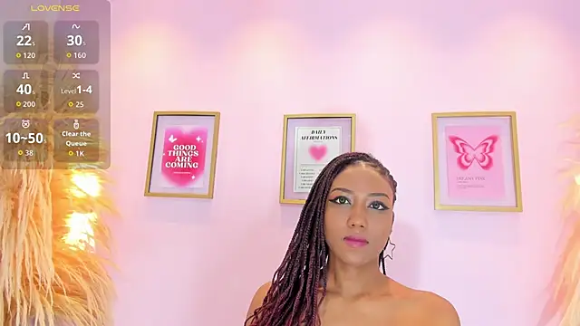 Snapshot of EmmySweett chatting on 09.30.25 EmmySweett online show from 09.30.25