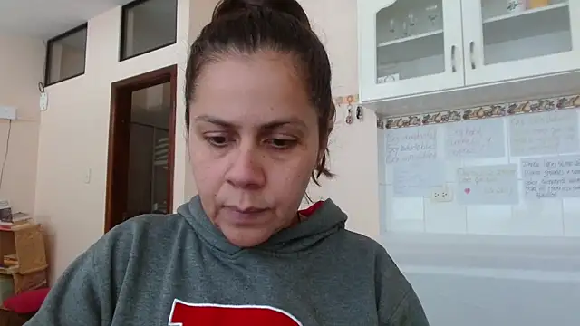 Sara Brandon online show from 09.18.25