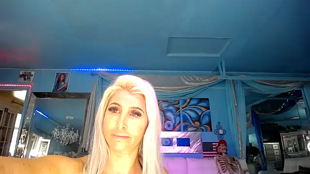 ADRIANNA FOX online show from 02.17.25