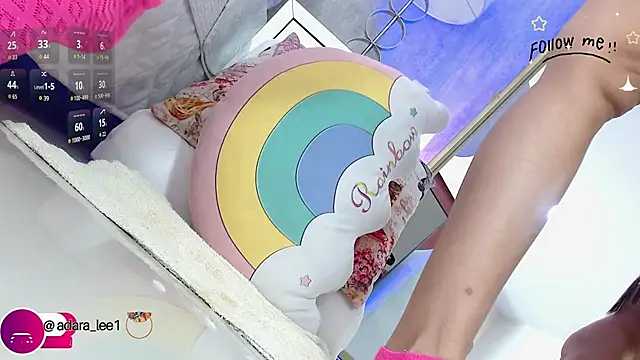 Snapshot of adara_le chatting on 09.22.25 adara le online show from 09.22.25