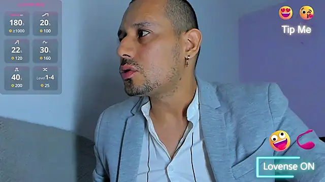 jhonyalzate2 online show from 12.08.24