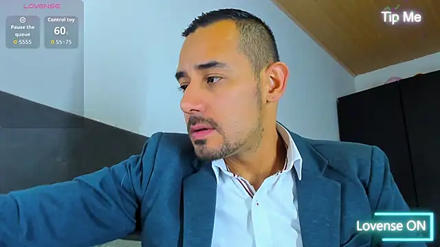 jhonyalzate2 online show from 10.12.25