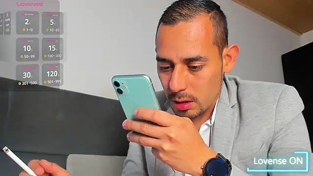 Snapshot of jhonyalzate2 chatting on 02.27.26 jhonyalzate2 online show from 02.27.26