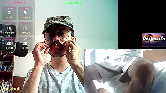 Snapshot of milkbull chatting on 06.07.26 milkbull online show from 06.07.26