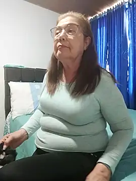 Vicky Rosse online show from 11.19.25