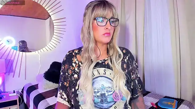 Snapshot of natta_smithh chatting on 02.26.25 natta smithh online show from 02.26.25