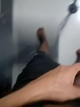 Snapshot of Aayankhan99 chatting on 11.03.25 Aayankhan99 online show from 11.03.25