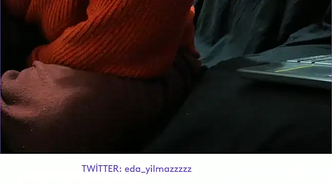 Snapshot of sexy_modelll chatting on 02.15.25 sexy modelll online show from 02.15.25