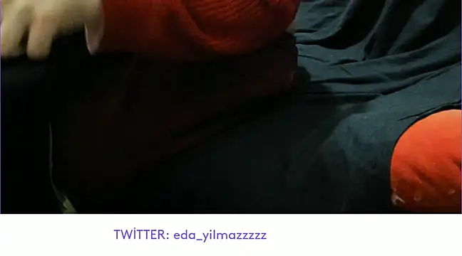 Snapshot of sexy_modelll chatting on 02.20.25 sexy modelll online show from 02.20.25