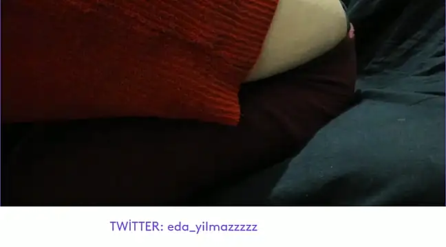 Snapshot of sexy_modelll chatting on 02.23.25 sexy modelll online show from 02.23.25