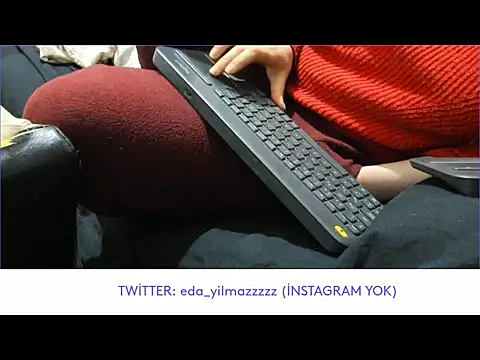 Snapshot of sexy_modelll chatting on 03.22.25 sexy modelll online show from 03.22.25