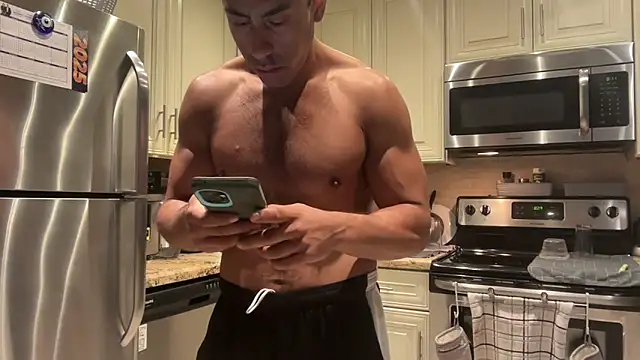 BigGuyMuscle online show from 03.07.25