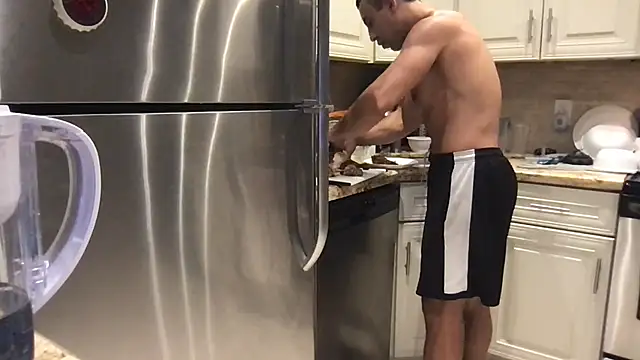 BigGuyMuscle online show from 03.20.25