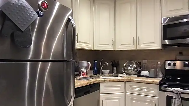 BigGuyMuscle online show from 10.31.25