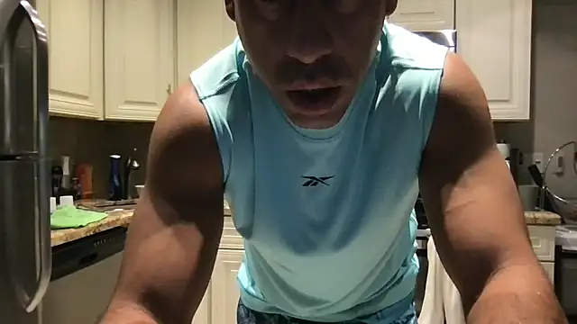 BigGuyMuscle online show from 11.09.25