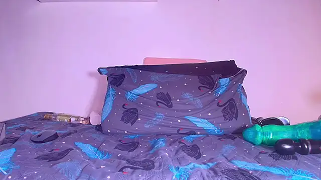 Snapshot of alexaa_walker chatting on 02.05.25 alexaa walker online show from 02.05.25