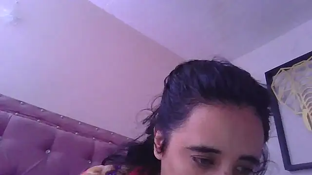 annarose19 online show from 10.30.25