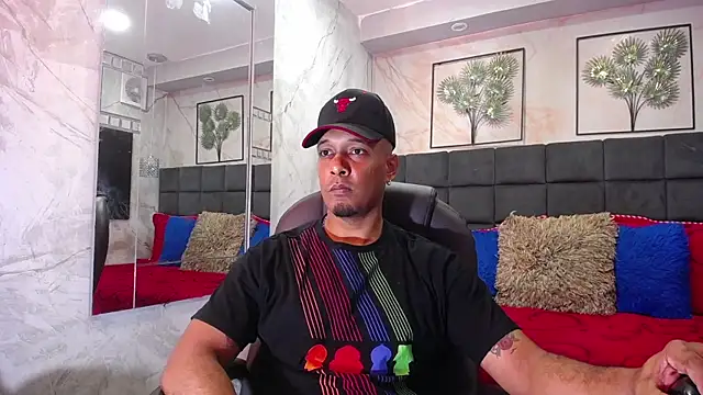 Snapshot of liam_howard chatting on 02.22.25 liam howard online show from 02.22.25