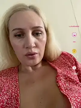YourBlondee online show from 07.15.26