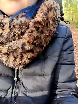 Snapshot of beauty-of-pain chatting on 11.04.25 beauty-of-pain online show from 11.04.25