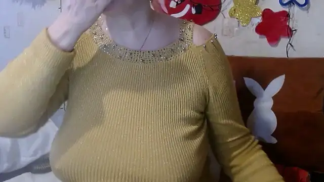 QueenLana online show from 01.22.25