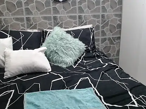 THREEHOLESPLEASURE99 online show from 01.11.26