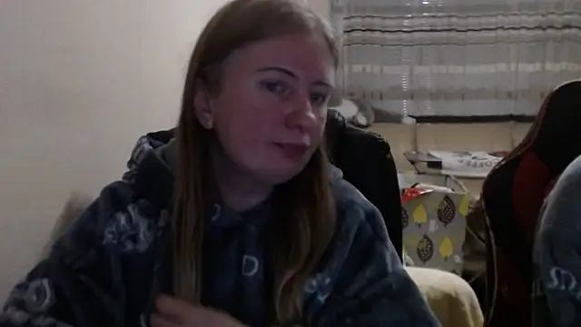 Snapshot of PeterAndJen chatting on 02.09.26 PeterAndJen online show from 02.09.26