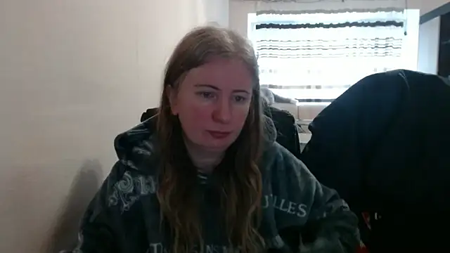 Snapshot of PeterAndJen chatting on 02.11.26 PeterAndJen online show from 02.11.26