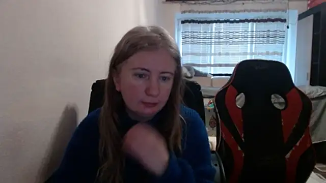 Snapshot of PeterAndJen chatting on 02.28.26 PeterAndJen online show from 02.28.26