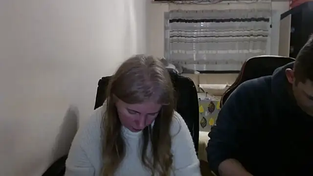 Snapshot of PeterAndJen chatting on 03.01.26 PeterAndJen online show from 03.01.26