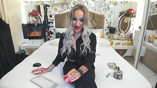 Snapshot of hotgirlsmoking_69xxx chatting on 01.05.25 hotgirlsmoking 69xxx online show from 01.05.25