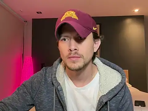 Snapshot of mcklister_kinky_feets chatting on 02.13.26 mcklister kinky feets online show from 02.13.26