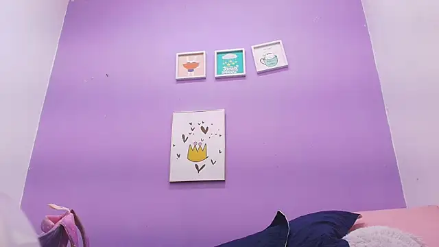 Snapshot of timkerbell_ chatting on 01.29.25 timkerbell online show from 01.29.25