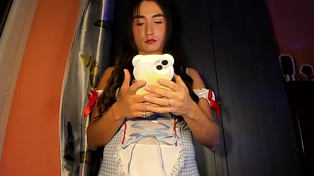 wanderlustxxx  online show from 11.19.25