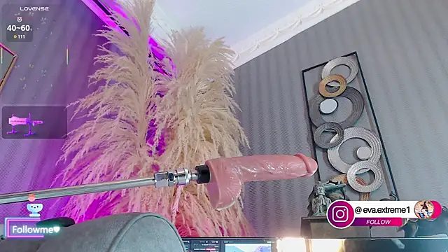 Snapshot of eva_cuper chatting on 03.10.25 eva cuper online show from 03.10.25