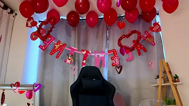 bella  adams online show from 02.14.25